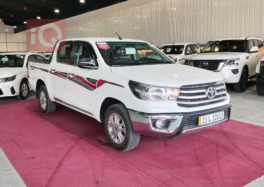 تويوتا هايلوكس